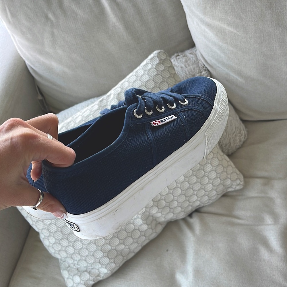 Platform Supergas size 6.5 (37EU) in Navy